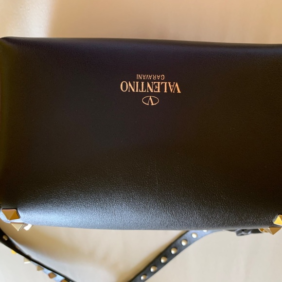 Valentino Rockstud Crossbody - Picture 5 of 12